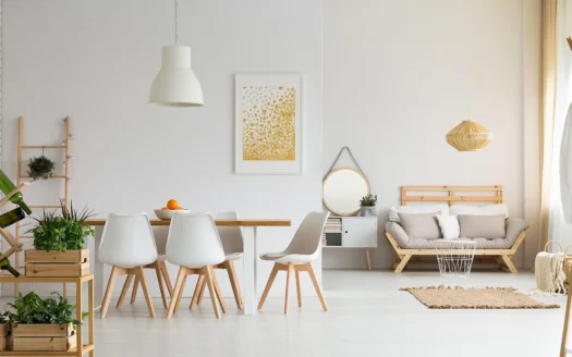 Property with horizontal slider